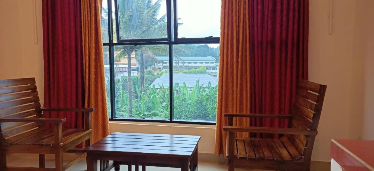 Happy Homes , Thekkady Vandiperiyār エクステリア 写真